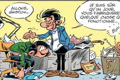 Case de Gaston Lagaffe dans un bureau en désordre