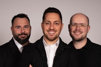 Les trois chanteurs du groupe Il Cello